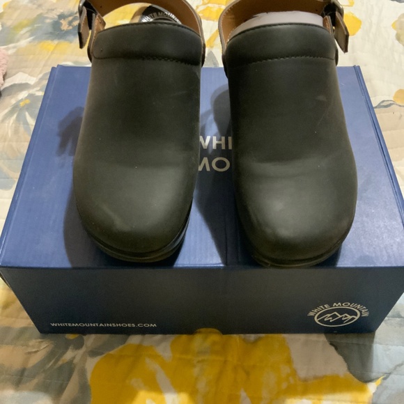 White Mountain sling back heeled clog - Picture 2 of 5